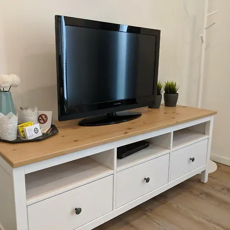 1 Ost Apartament